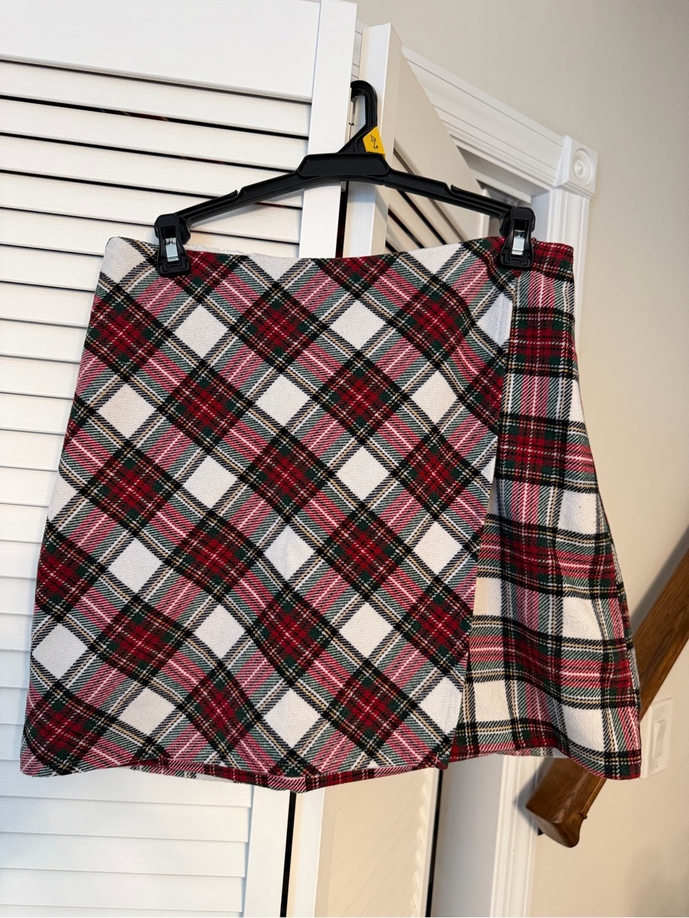 Hollister Red, White and Black Plaid Mini Skirt